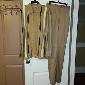 Classic Tan Men's Walking/Leisure Suit Set Size L